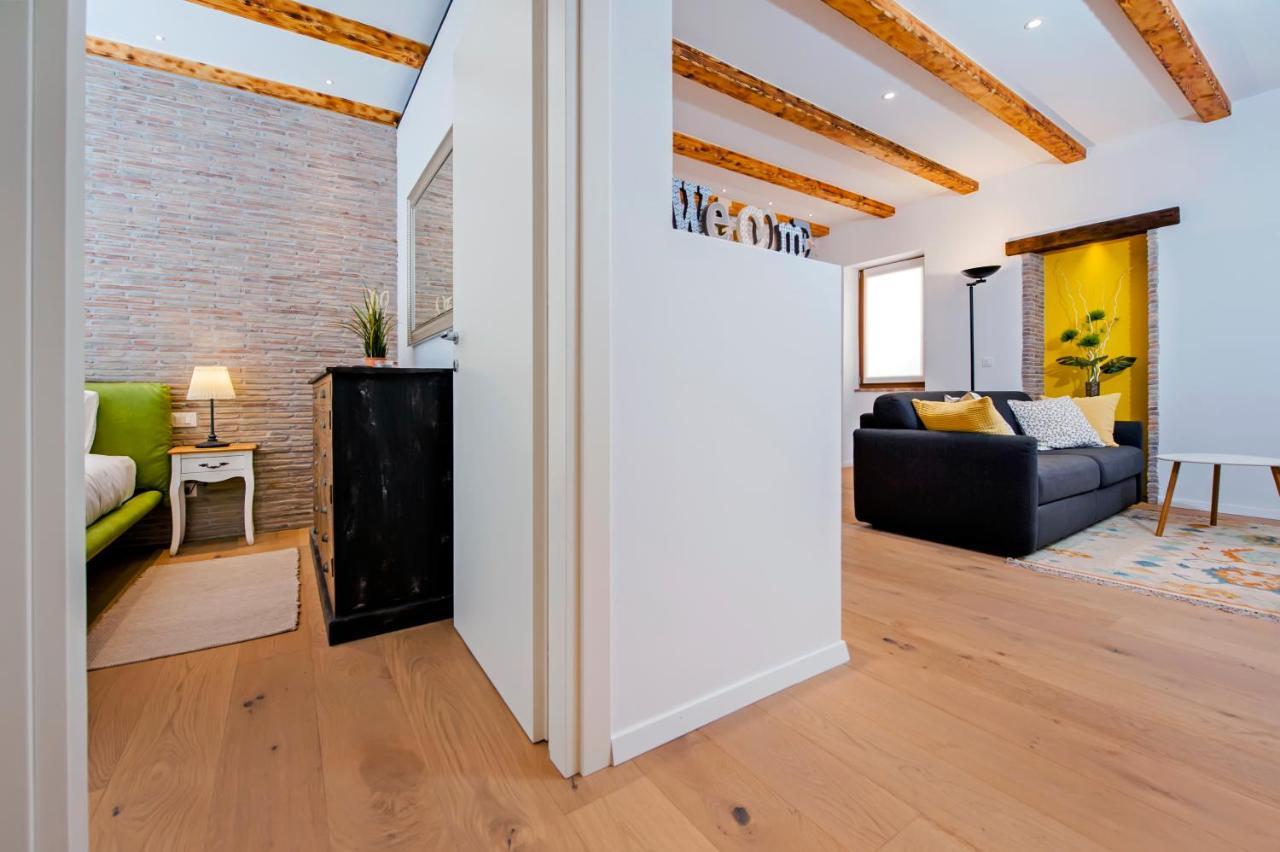 Apartments Casa De Amicis 로비니 외부 사진