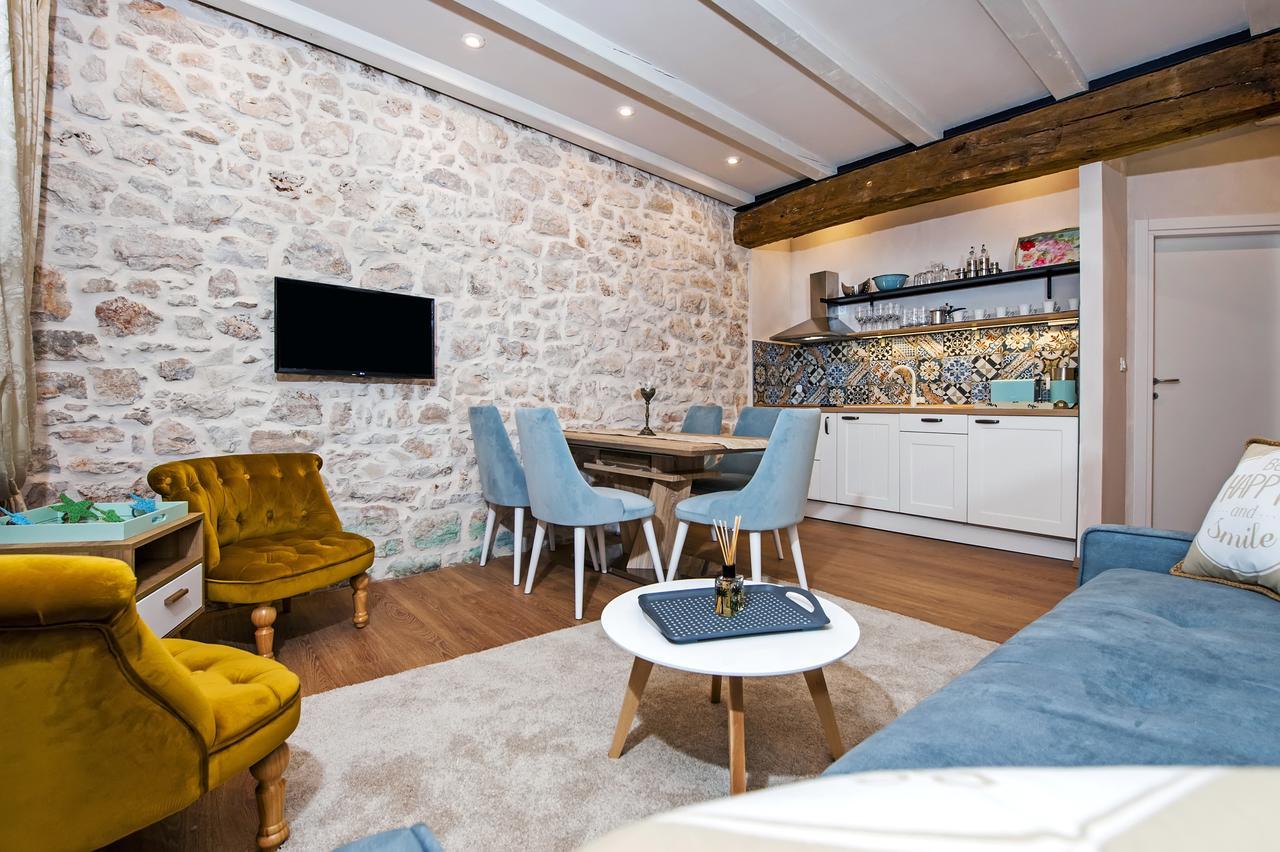 Apartments Casa De Amicis 로비니 외부 사진