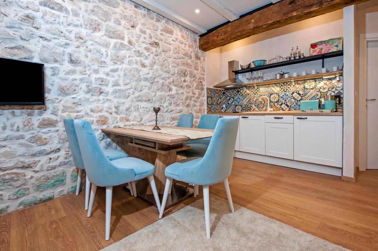 Apartments Casa De Amicis 로비니 외부 사진
